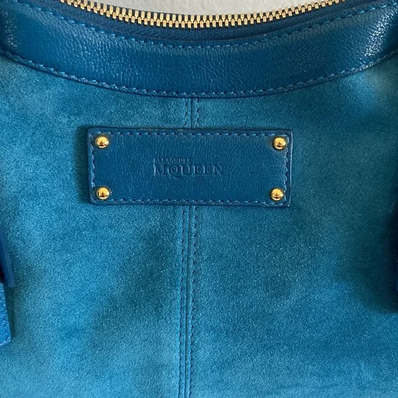 Alexander McQueen Petroleum Blue Suede De Manta Clutch - Picture 4 of 10